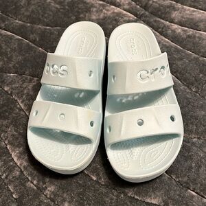 Croc slides
